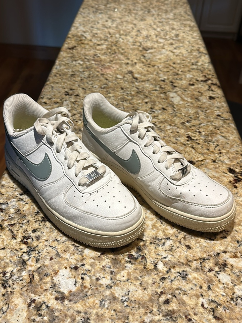 Nike Women’s Air Force